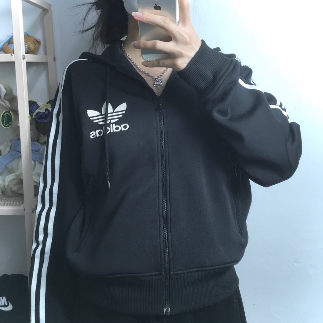 아디다스 블랙 올드스쿨 후드플락 상품이미지2