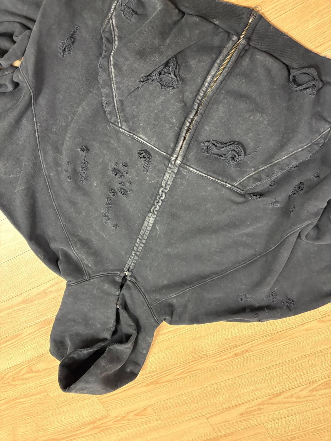 논노드 신세계 후드집업 상품이미지2