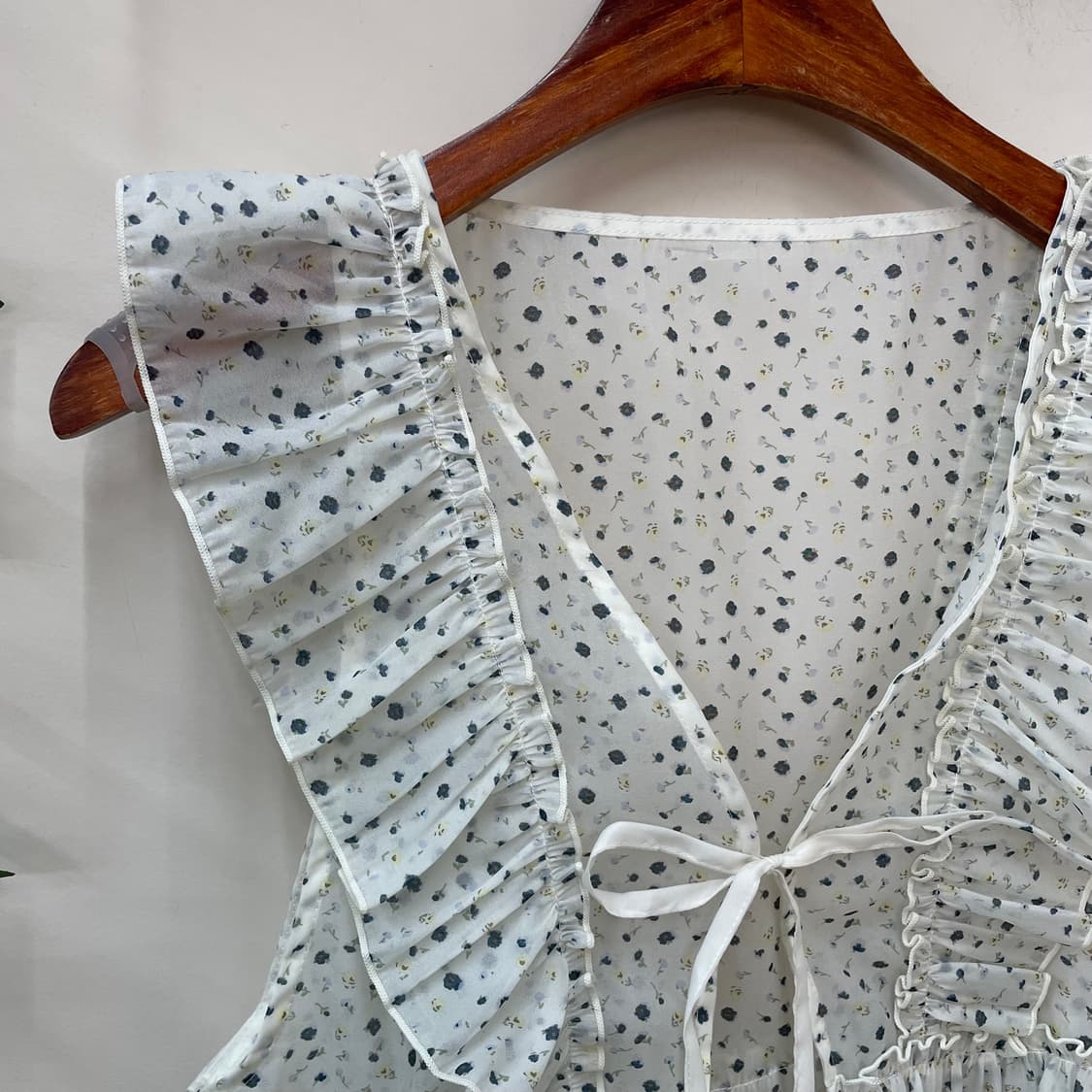 페어리 모리 잔꽃 아일릿 리본 프릴 베스트 상품이미지3