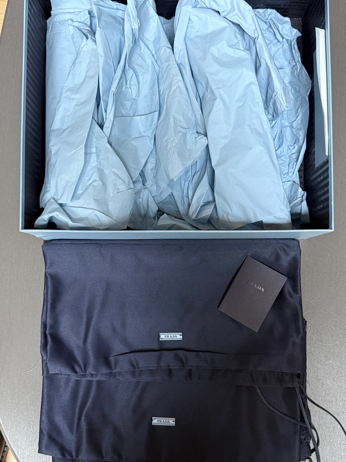 프라다 브러시드 가죽 로퍼 블랙(240사이즈) 상품이미지4