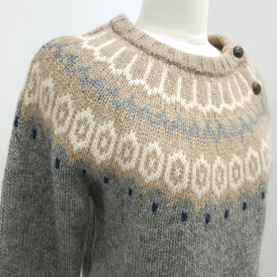 노르딕 울100% 숄더버튼 니트 스웨터 상품이미지6