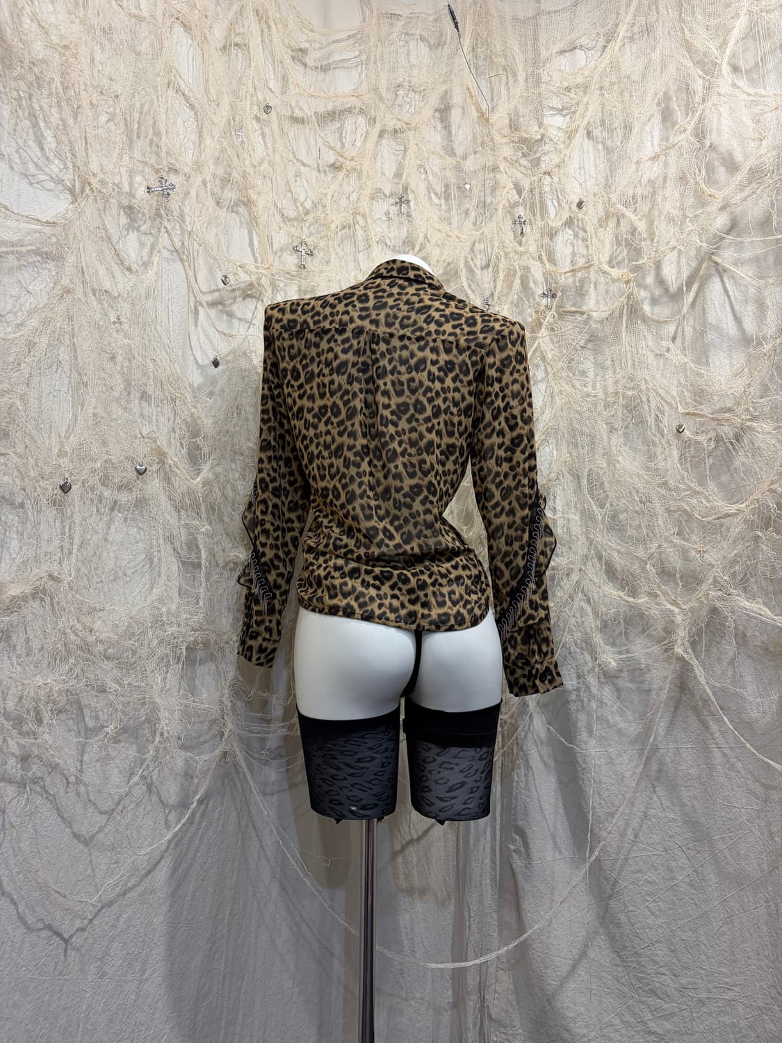 Leopard See-through chain trim shirt  상품이미지4