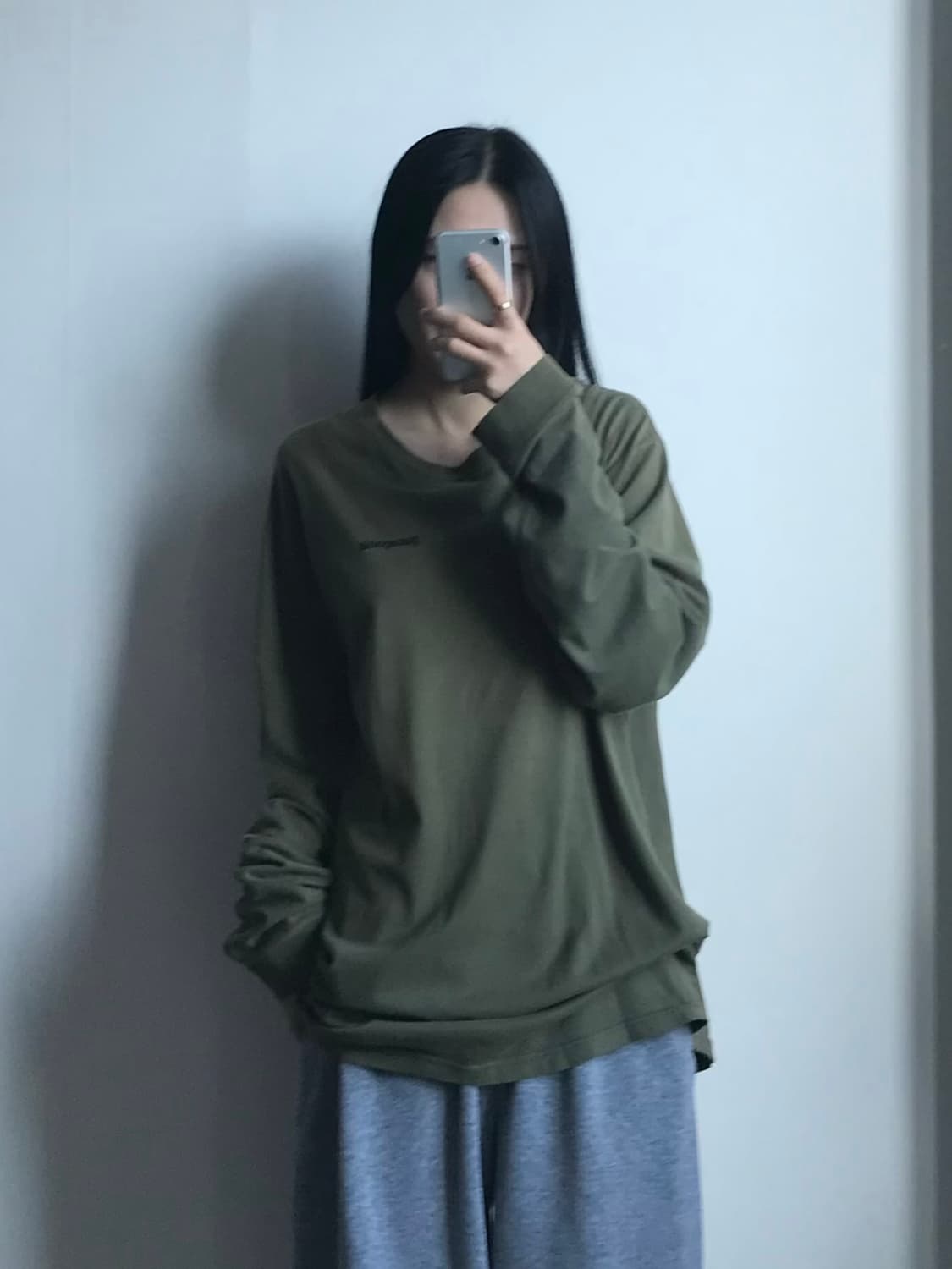 파타고니아 백로고 카키 롱슬리브 긴팔티 상품이미지1