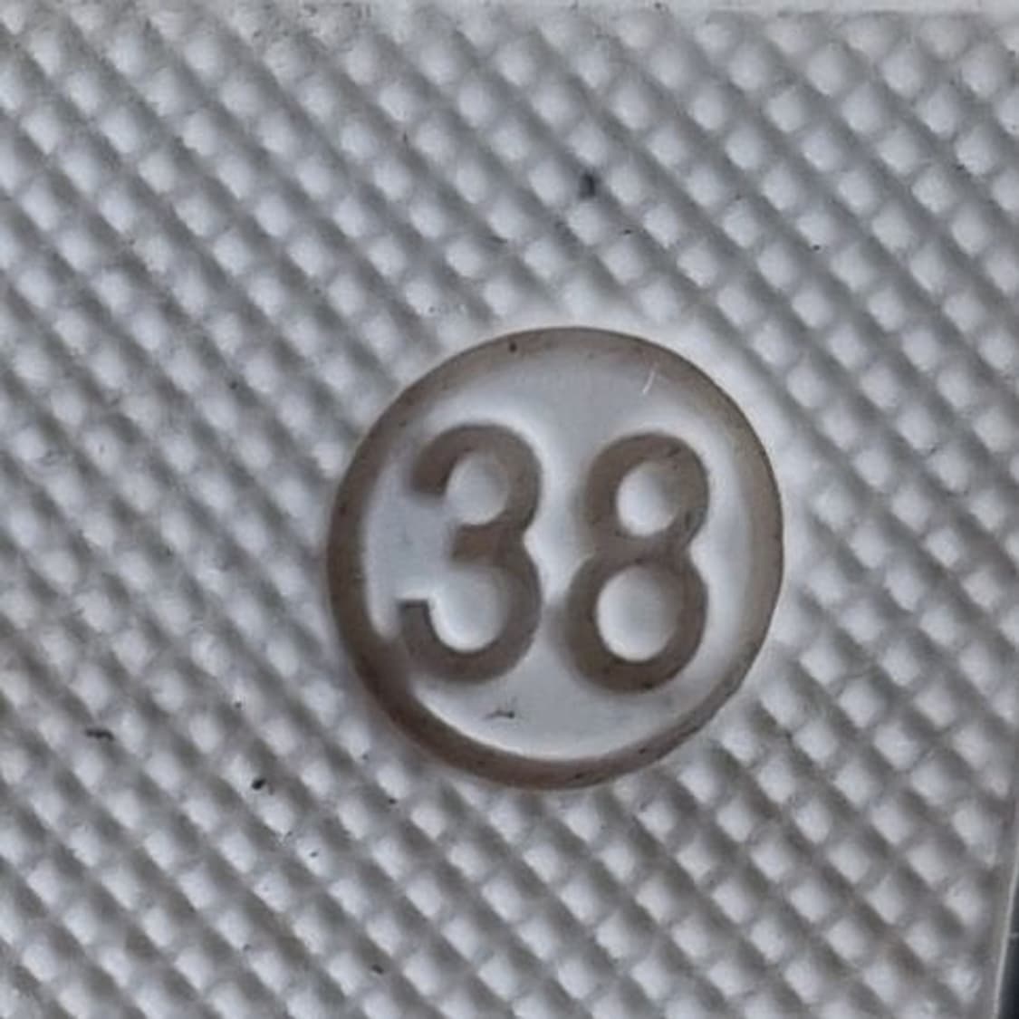 슈콤마보니 가죽스니커즈38 250. 상품이미지6