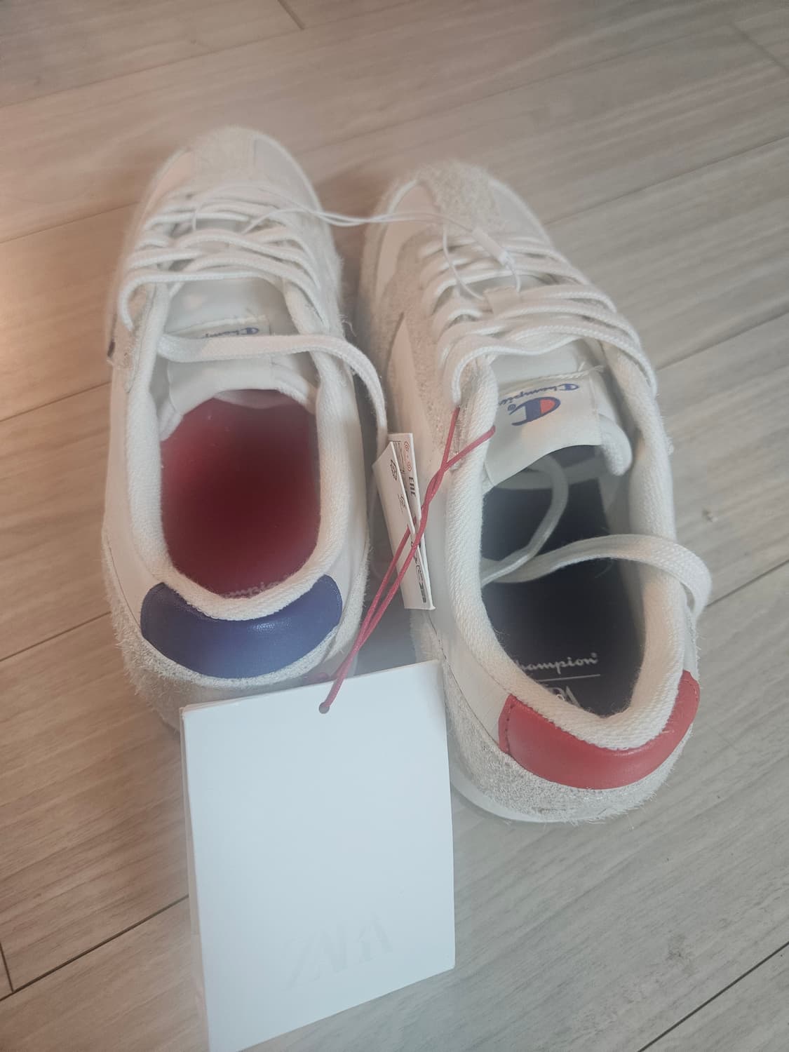 챔피온 X 자라 콜라보 스니커즈 에크루 250사이즈 새상품 상품이미지3