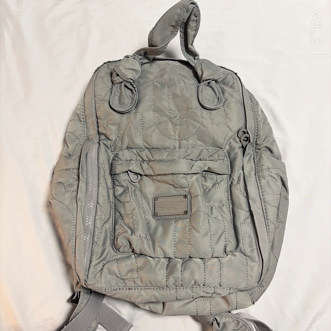 마크제이콥스 나일론 백팩 연카키 상품이미지1