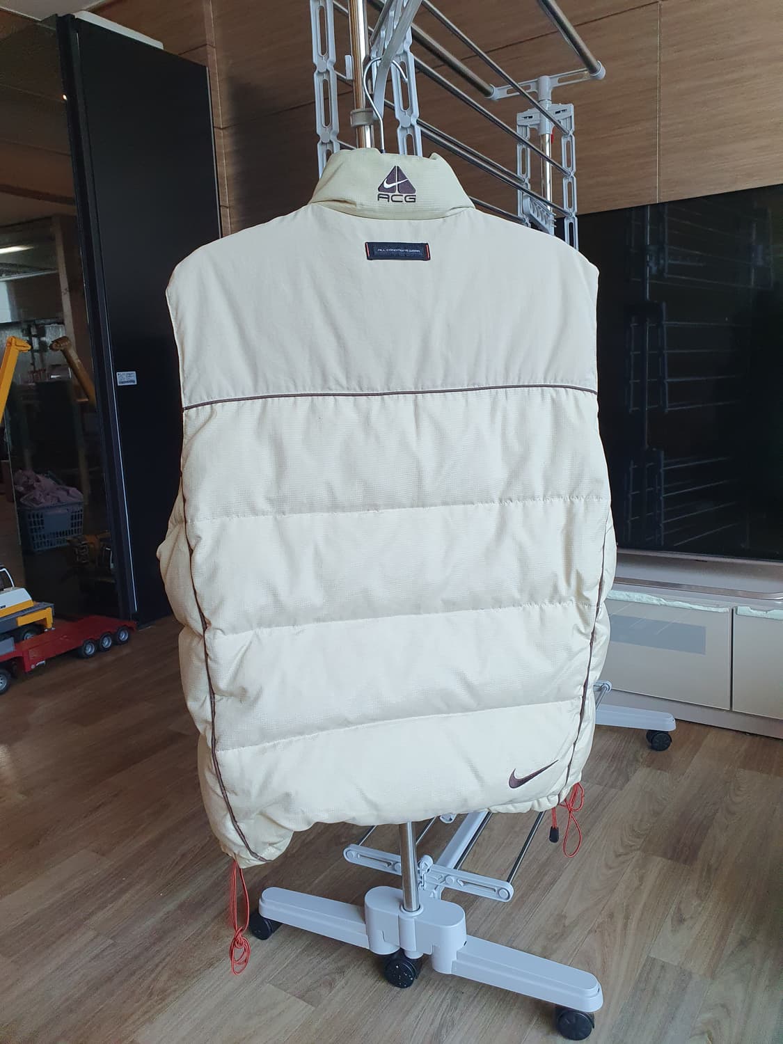 나이키 ACG 패딩 베스트 러닝 조끼 L 상품이미지2