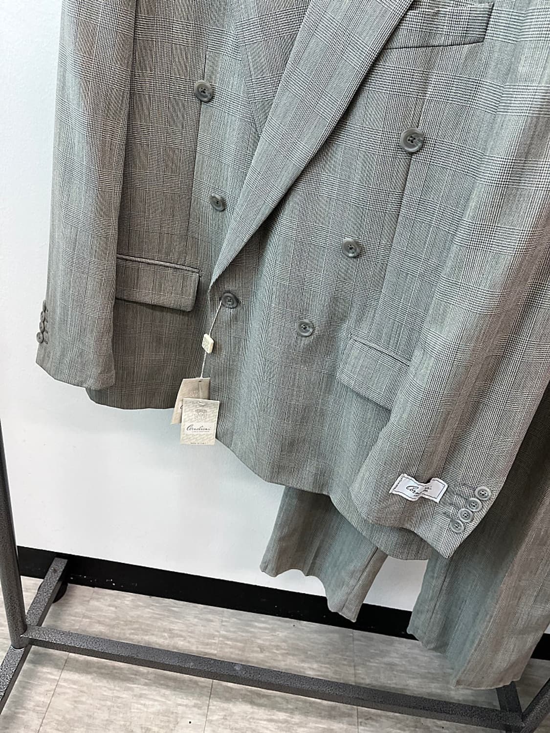 110,35-36) 꼬르넬리아니 클래식 더블슈트  상품이미지3