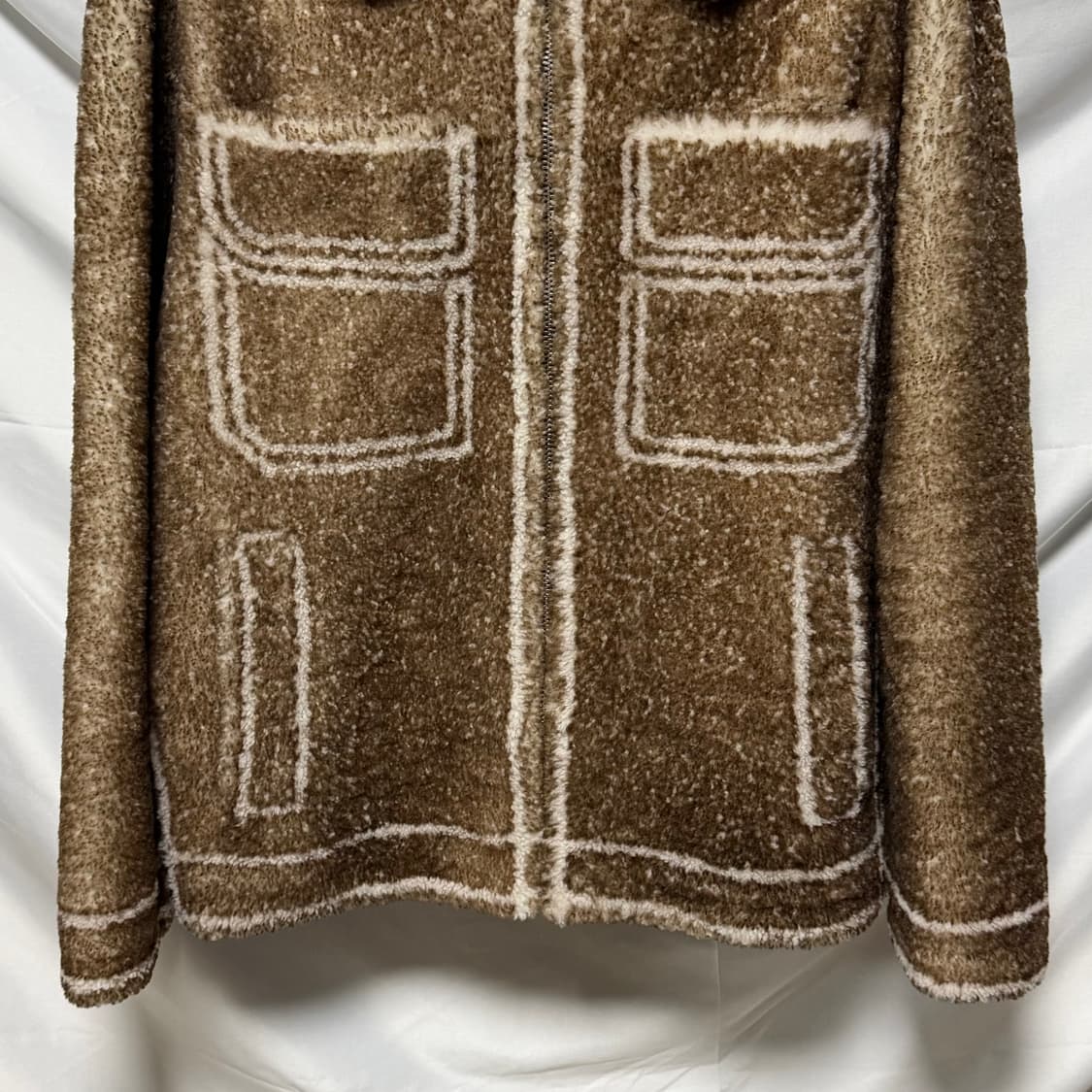 [새상품/오버핏46] 23FW 펜디 시어링 밍크퍼 브라운 자켓 상품이미지3