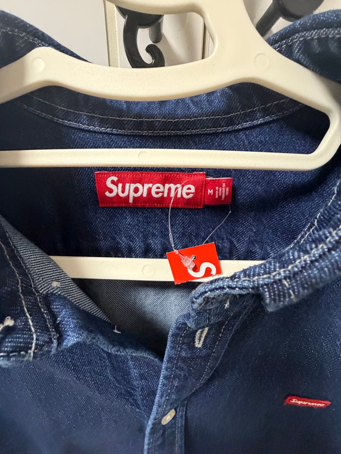 슈프림 데님 셔츠 M사이즈 판매합니다! 상품이미지3