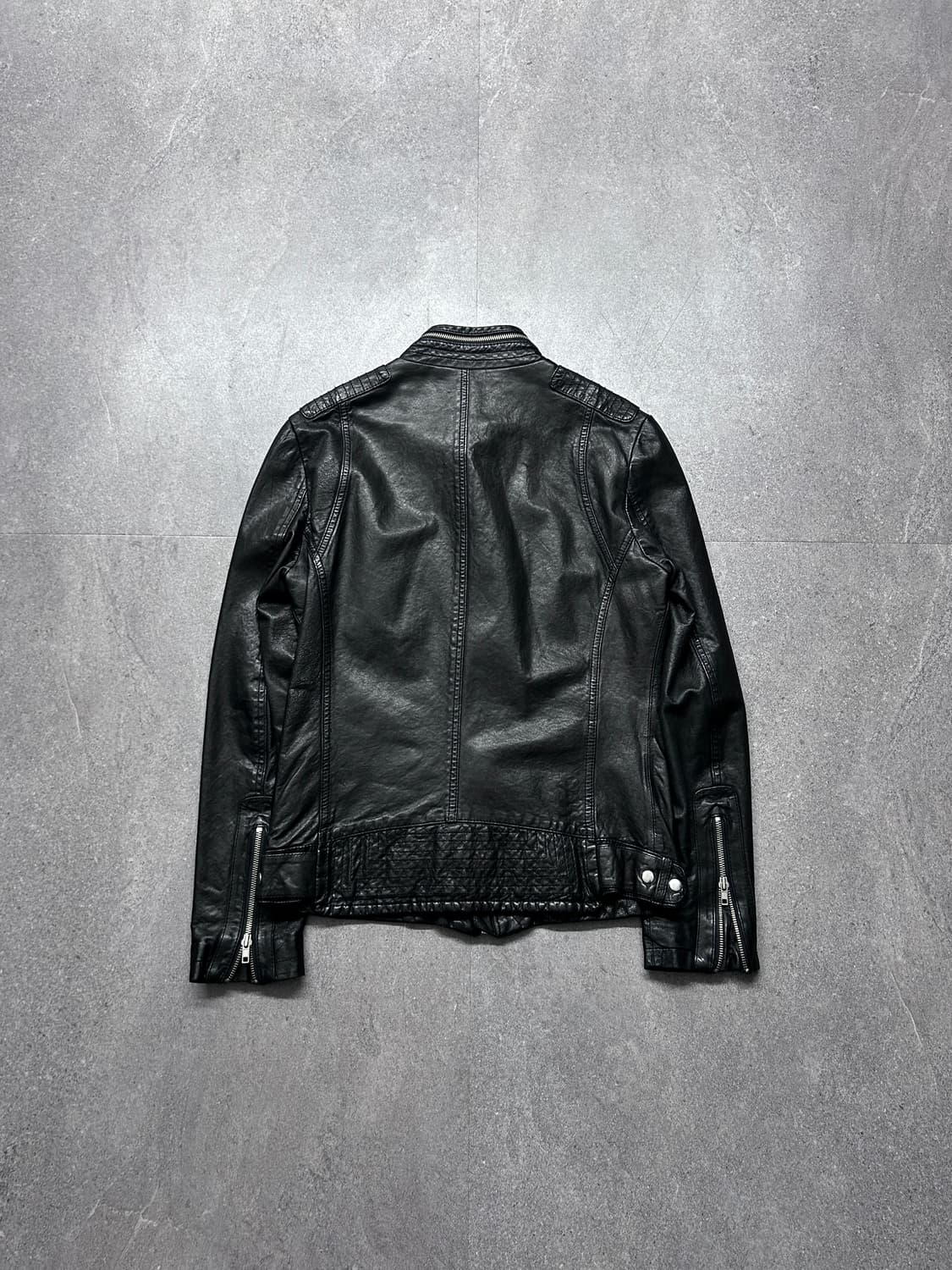 퀼티드 숄더 램스킨 자켓 상품이미지7