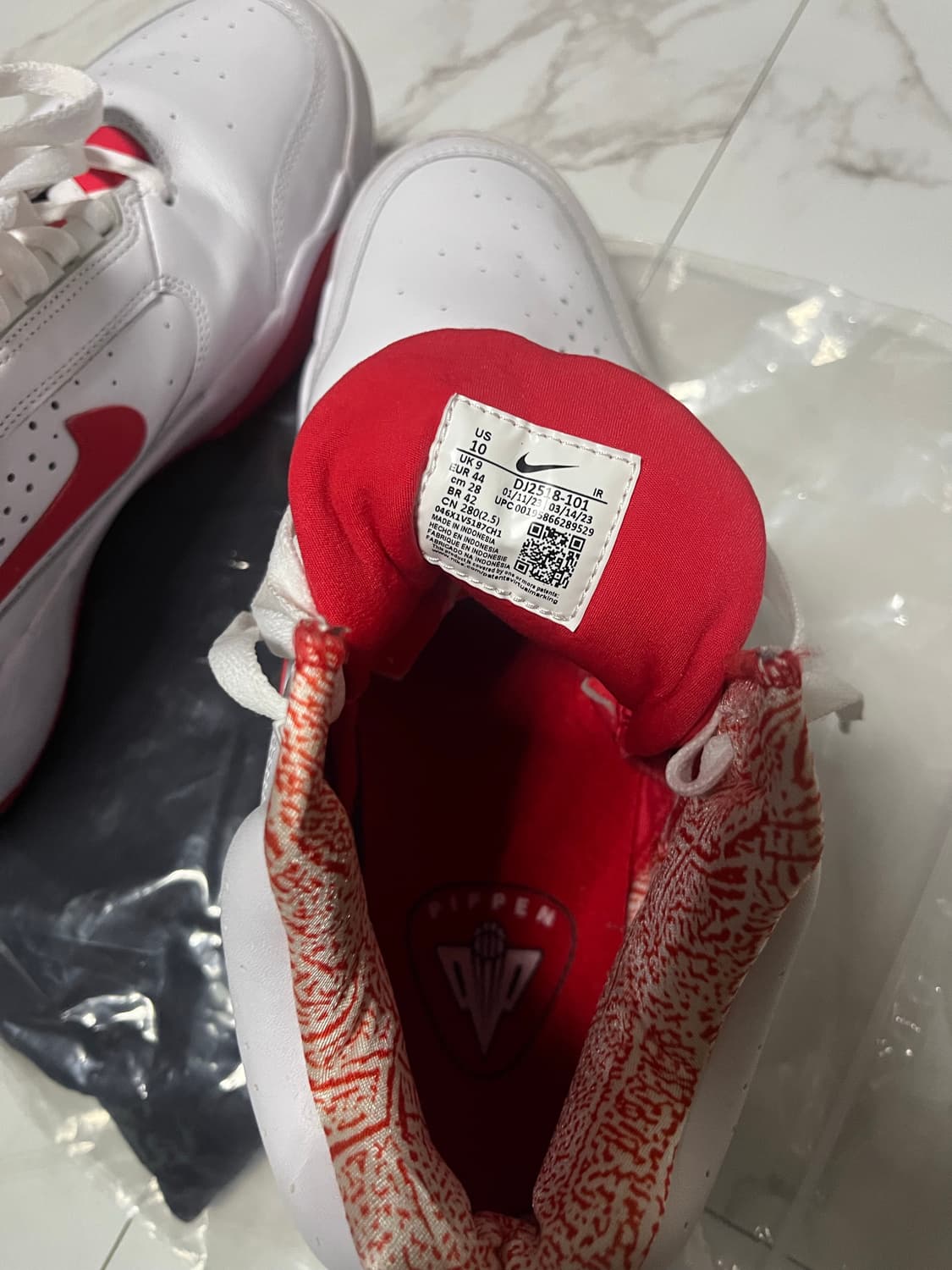 [280] 나이키 DJ2518-101 팝니다 상품이미지2