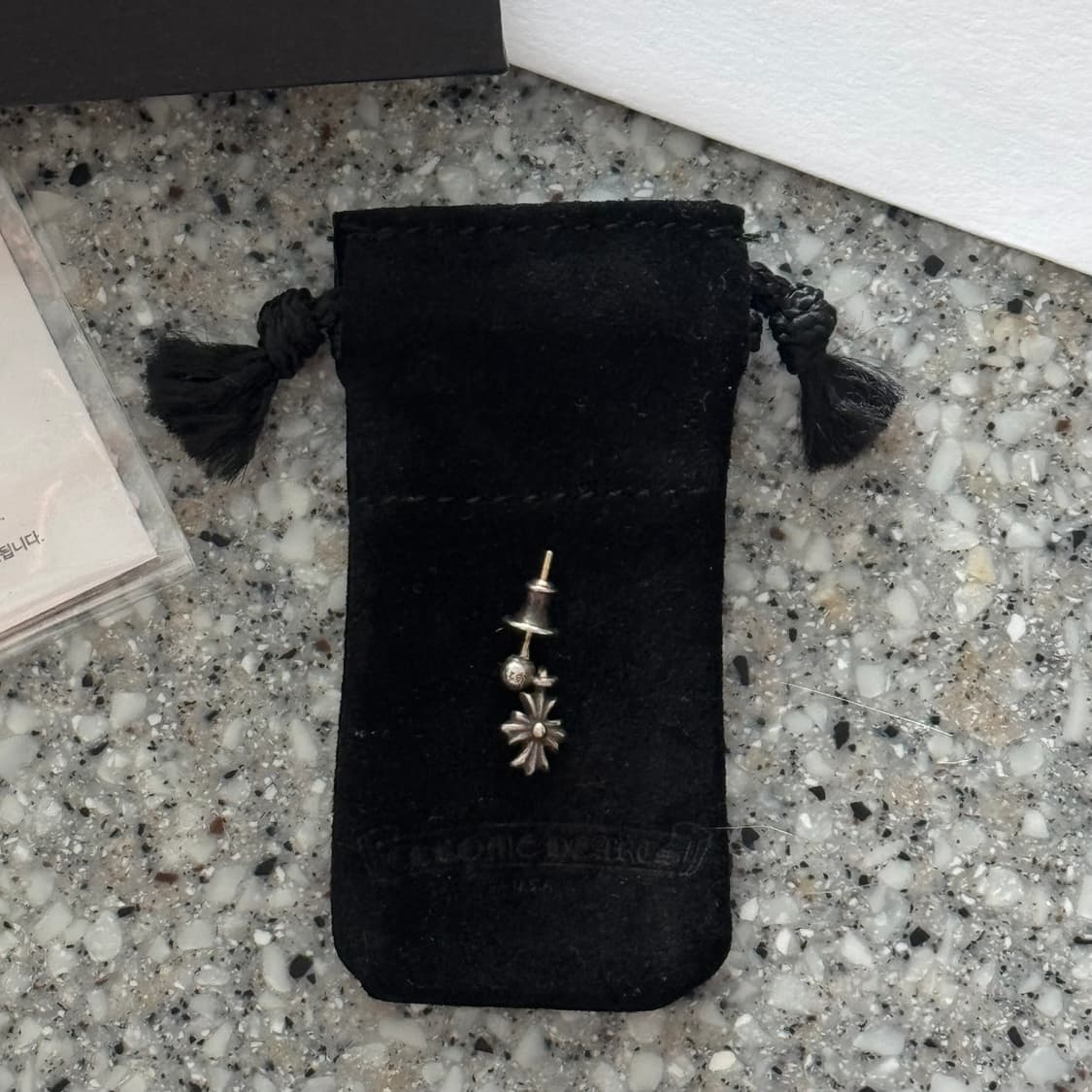 크롬하츠 CH 타이니 드롭 이어링 상품이미지1