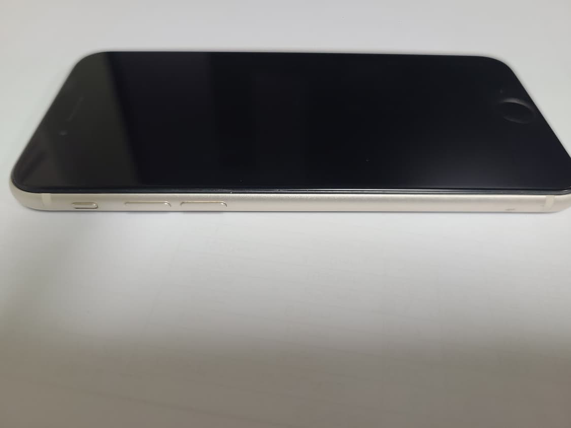 아이폰 se3 화이트 128g 한국판 배터리85 상품이미지5