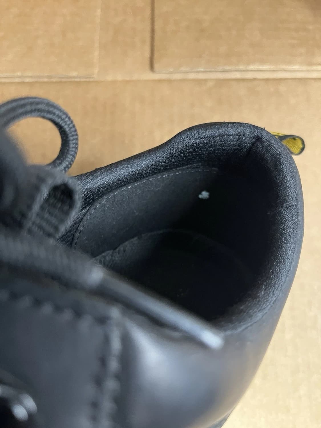 닥터마틴 리더 와이오밍 레더 유틸리티 슈즈 블랙 상품이미지9