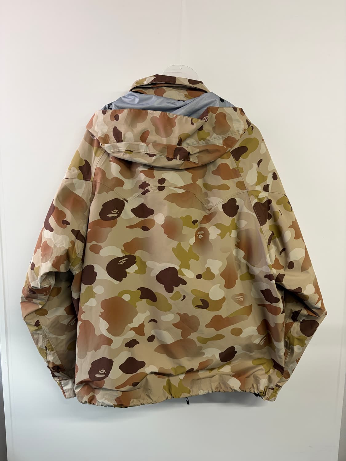 베이프 그라데이션 카모 투인원 스노우보드 자켓 상품이미지8