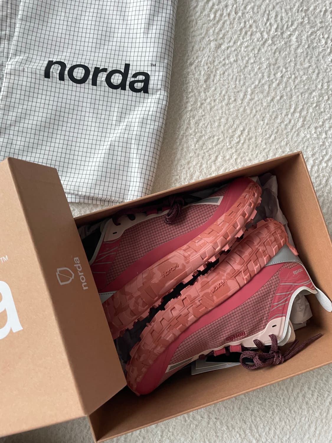 Norda 001 RZ vermillion 상품이미지2
