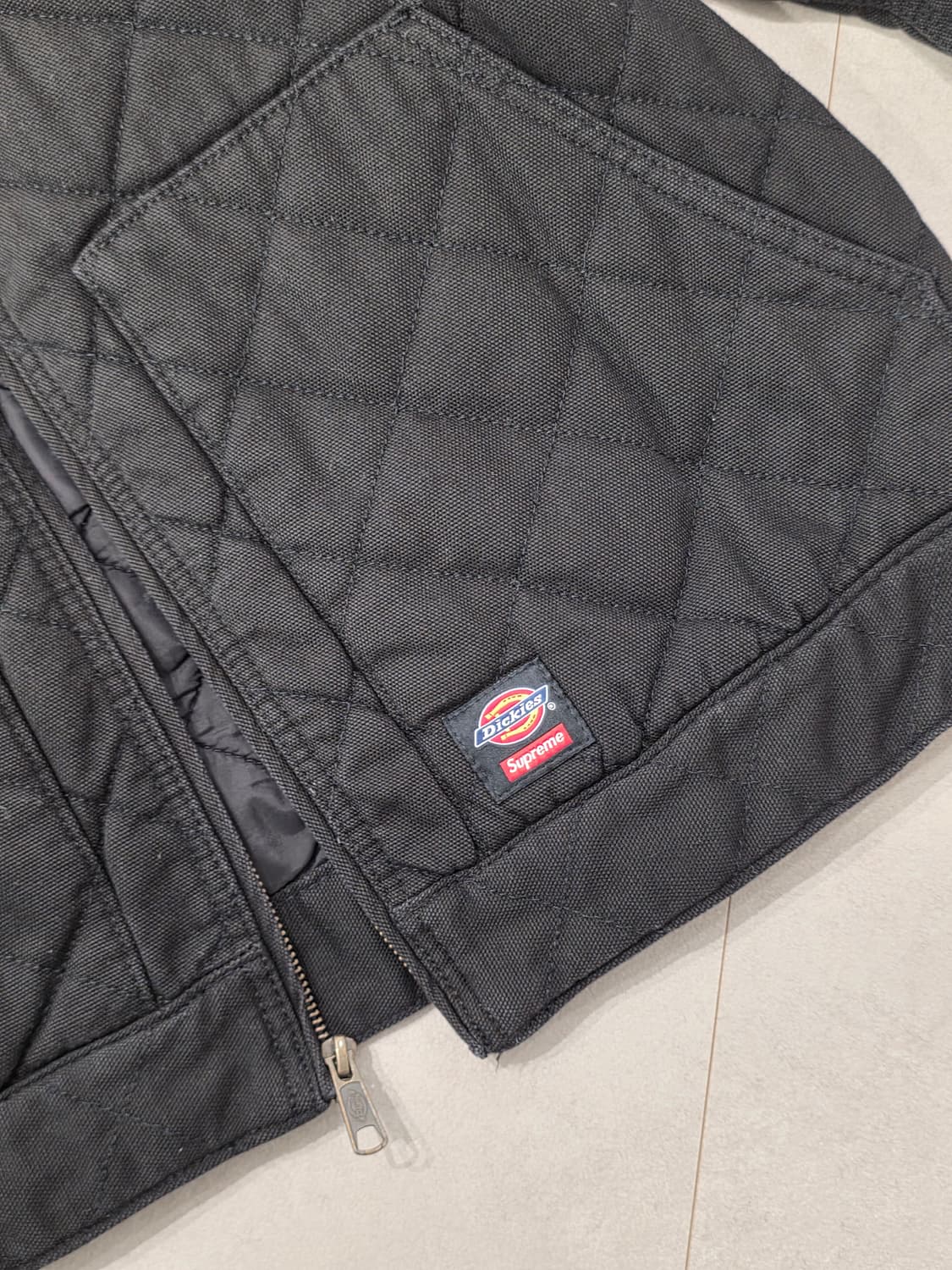 슈프림 x 디키즈 퀼티드 데님 워크 자켓 블랙 (M, 100)
 상품이미지3