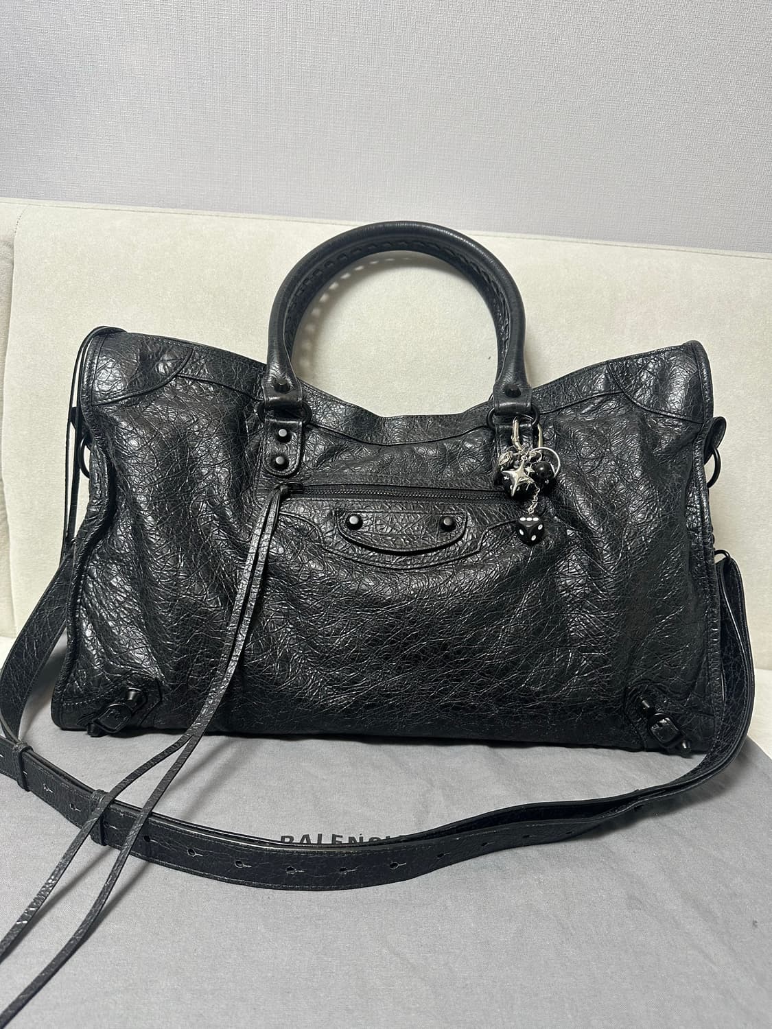 [SA 정품] 발렌시아가 르 시티 모터백 라지 블랙 상품이미지7