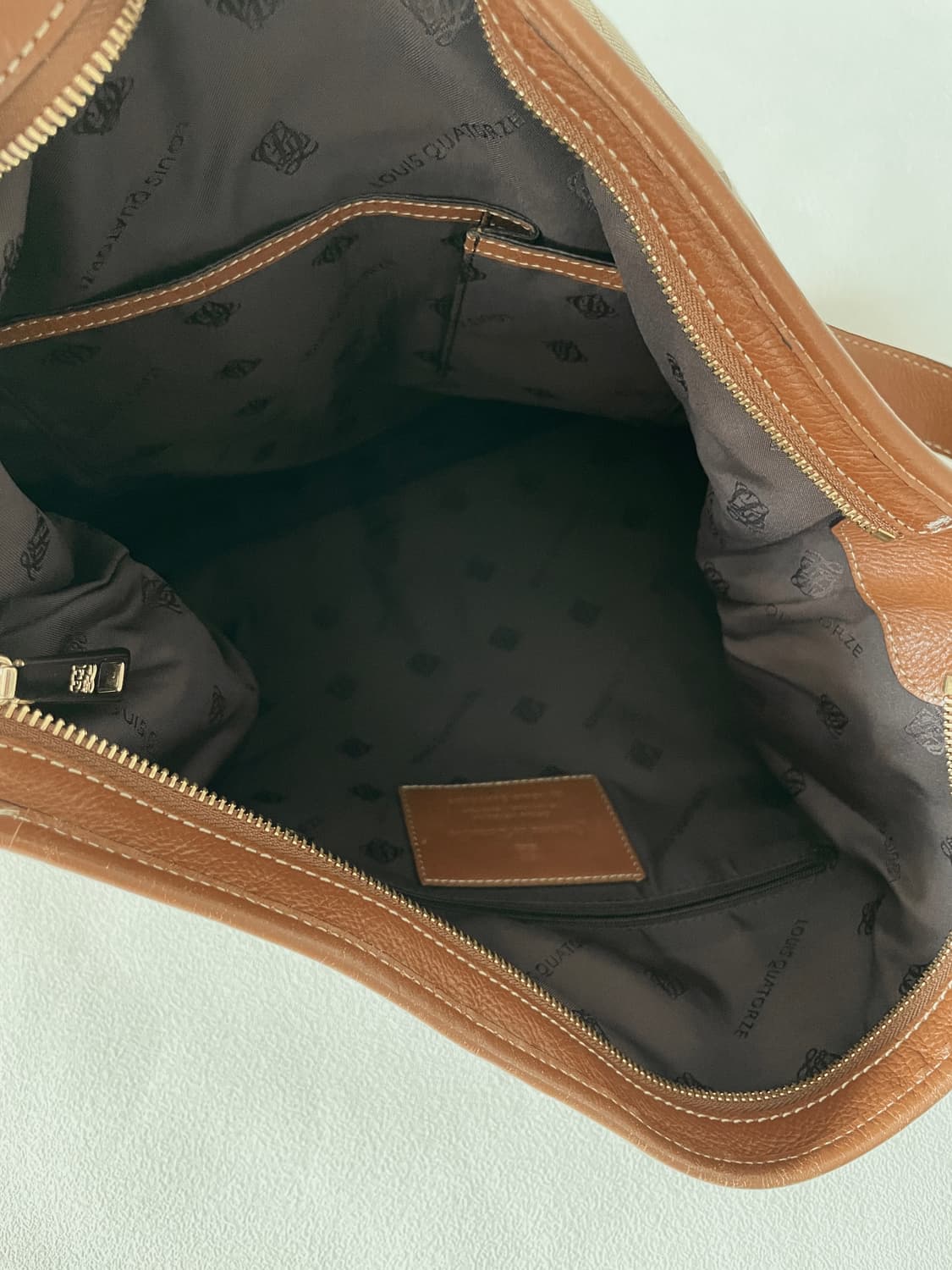 루이까또즈(Louisquatorze) 모노그램 숄더백 상품이미지9