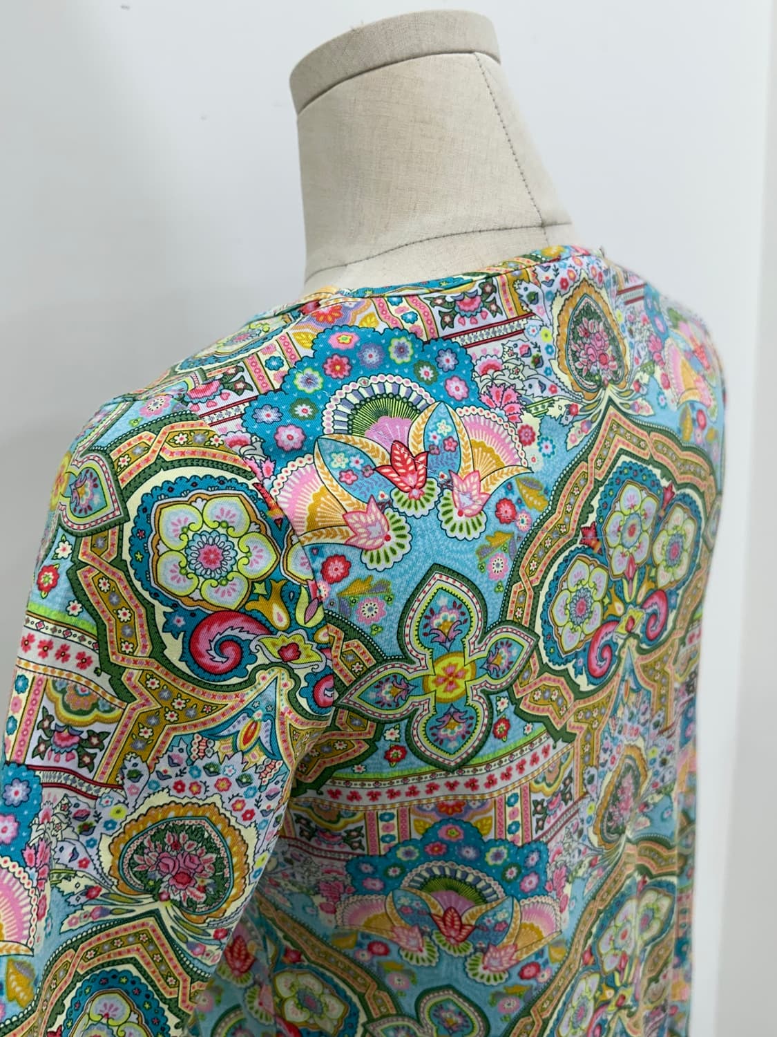 오일릴리 라운드 긴팔 (미사용) 상품이미지5