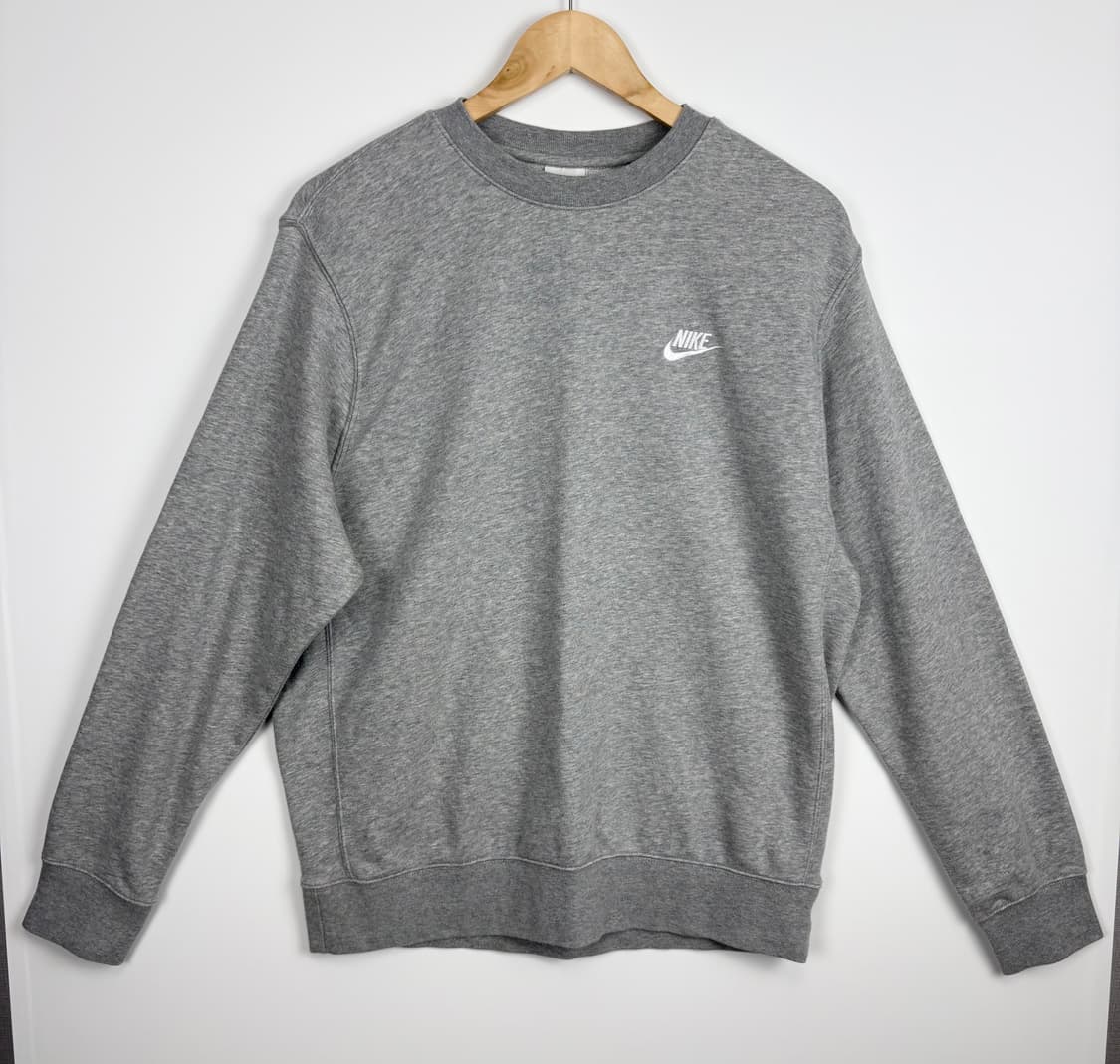 나이키 자수 로고 맨투맨 상품이미지1