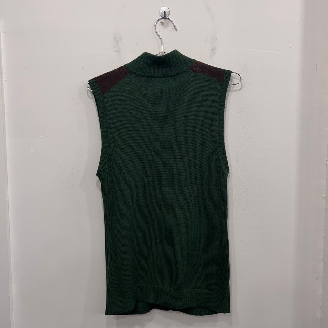 헤지스 스몰로고 울 꽈베기 니트 베스트 상품이미지5