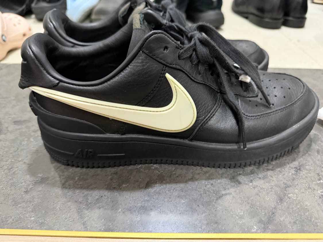 나이키 앰부쉬 에어포스1  상품이미지3