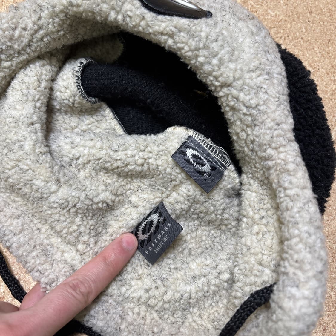 오클리 쉐르파 플리스 이어플랩 캡 상품이미지3