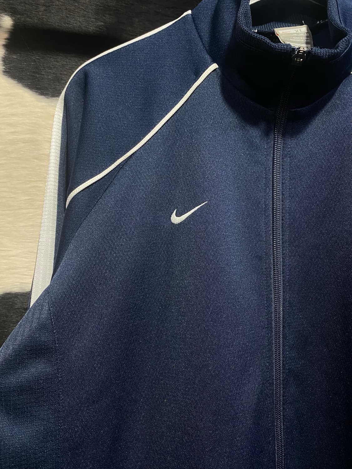 Nike 화이트 라인 배색 집업 상품이미지3