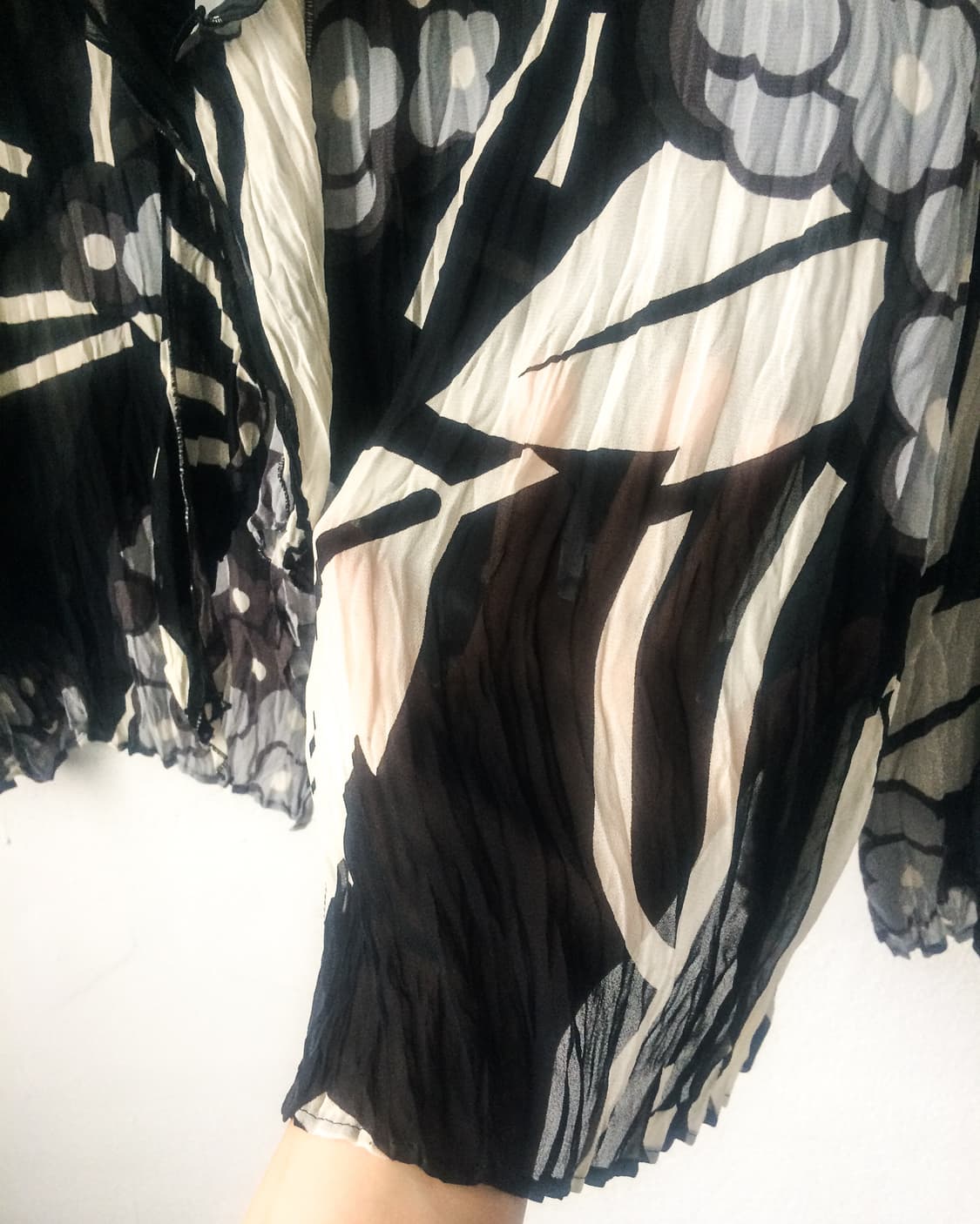 Pattern point pleats cardigan 상품이미지4