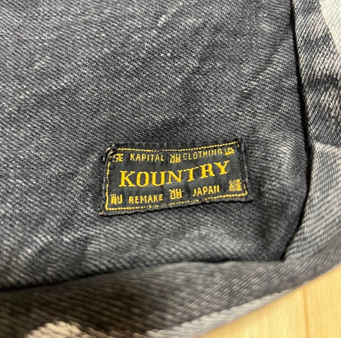 캐피탈 본백 상품이미지2