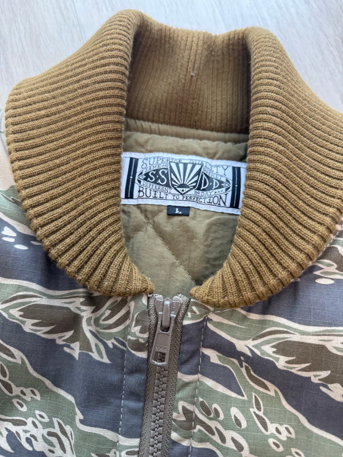 2010 F/W FUCT 퍽트 타이거 카모 베스트 L 상품이미지3