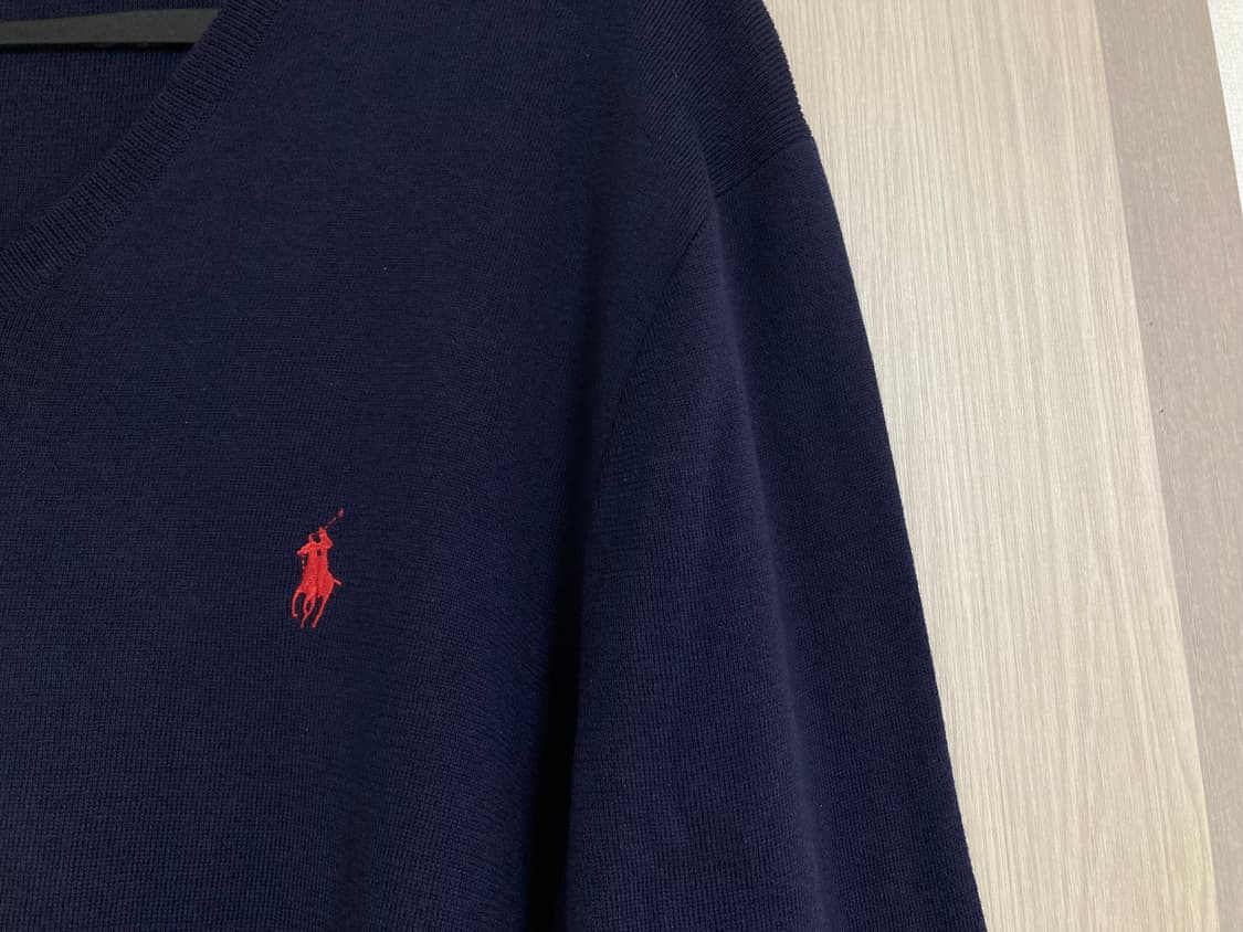 폴로 브이넥 니트 L(105-110) 판매 상품이미지3