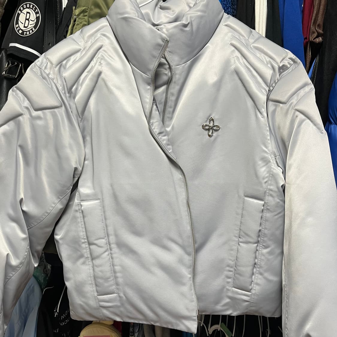 써저리 바이커 엠보싱 푸퍼 자켓 그레이 L판매 쿨거 시 네고 상품이미지2