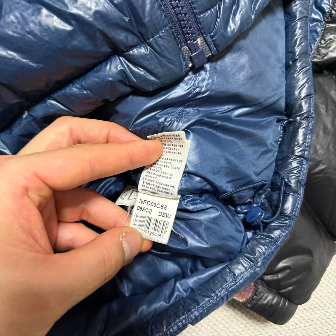 노스페이스 800 배색 유광 패딩 자켓 상품이미지5