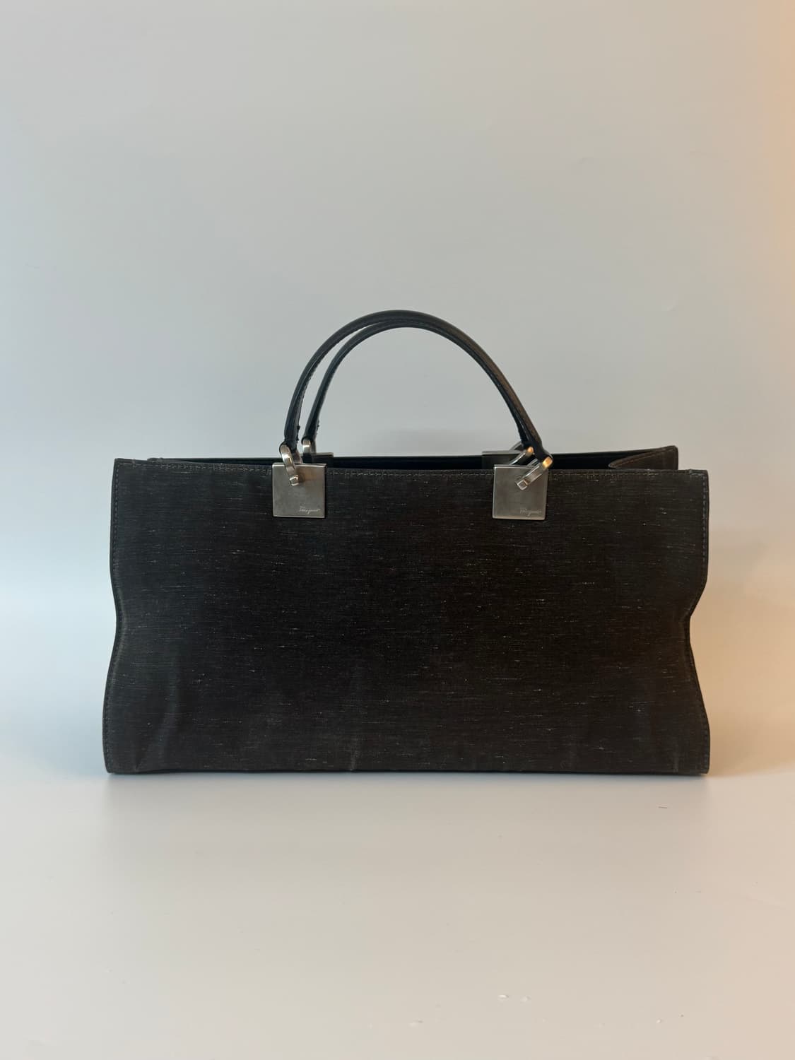 페라가모(Ferragamo) 완다 캔버스 토트백 상품이미지1