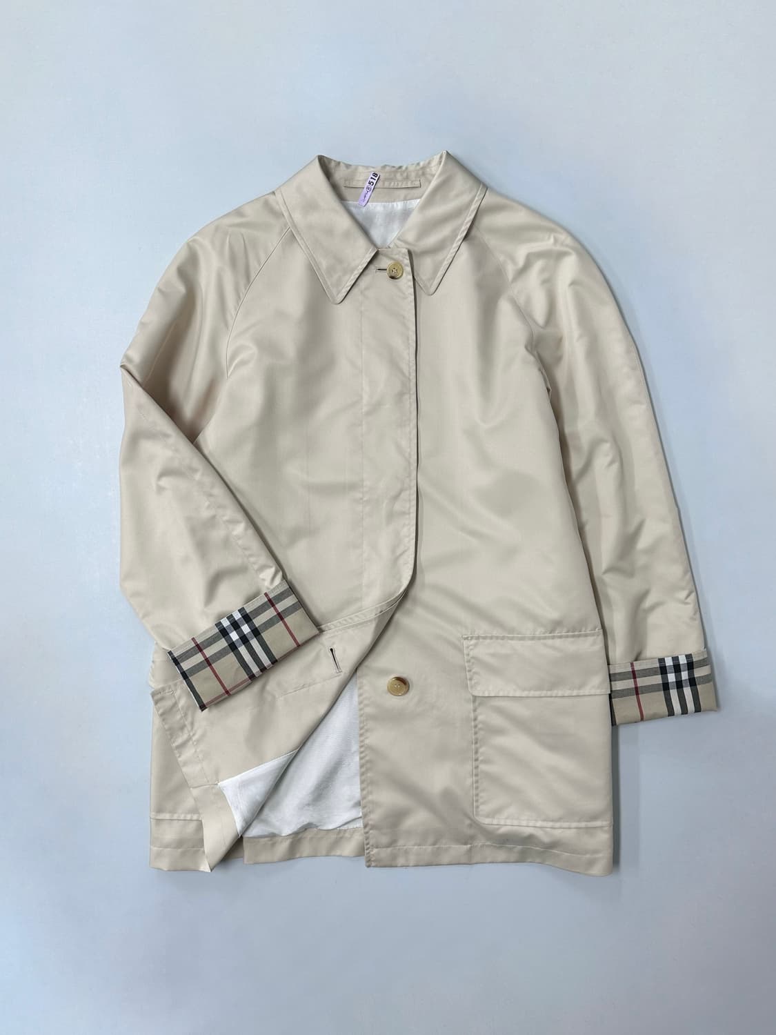 버버리 영국판 정품 체크 디테일 맥코트 드라이완 상품이미지1