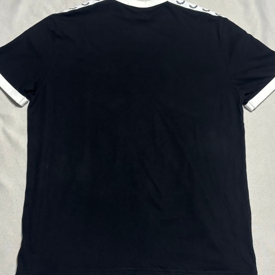 🫶🏻 프레드페리 월계수 블랙 반팔티셔츠 🫶🏻 상품이미지3