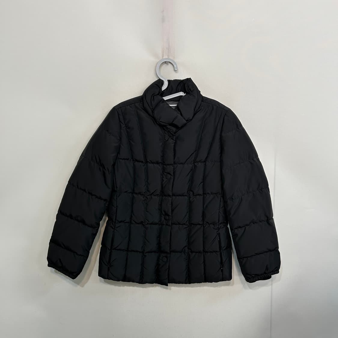 아르마니 여성 구스다운 패딩 42사이즈(95정도) 블랙  상품이미지1