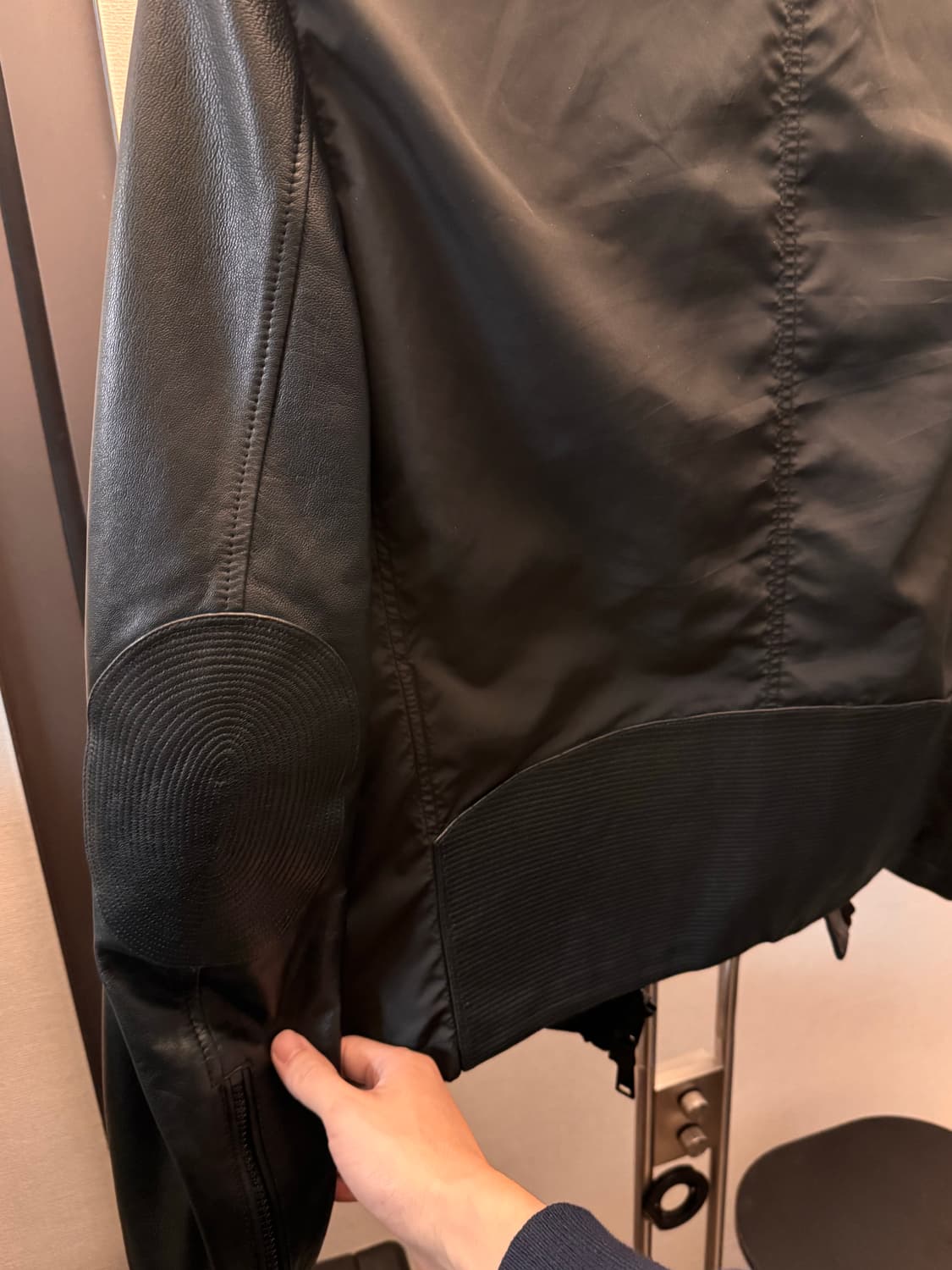 엠포리오 아르마니 양가죽 라이더 50 상품이미지4