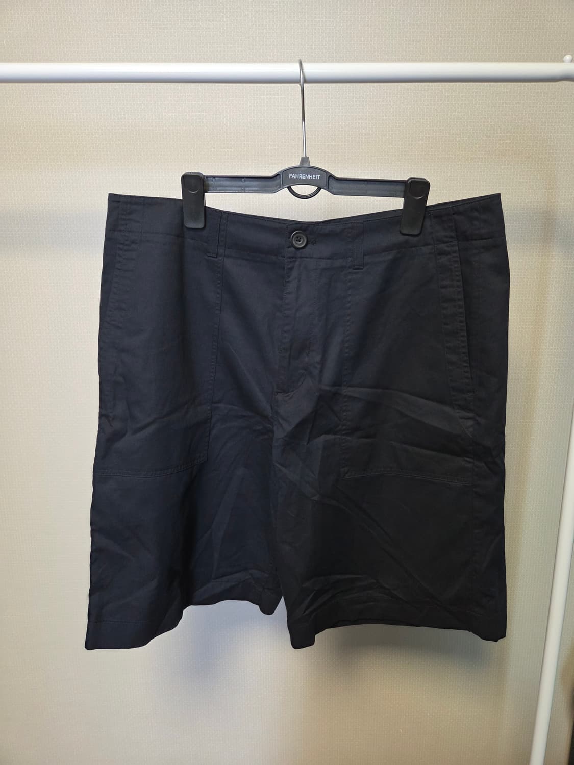 (새상품) 코스 COS 남성 네이비 반바지 52 상품이미지1