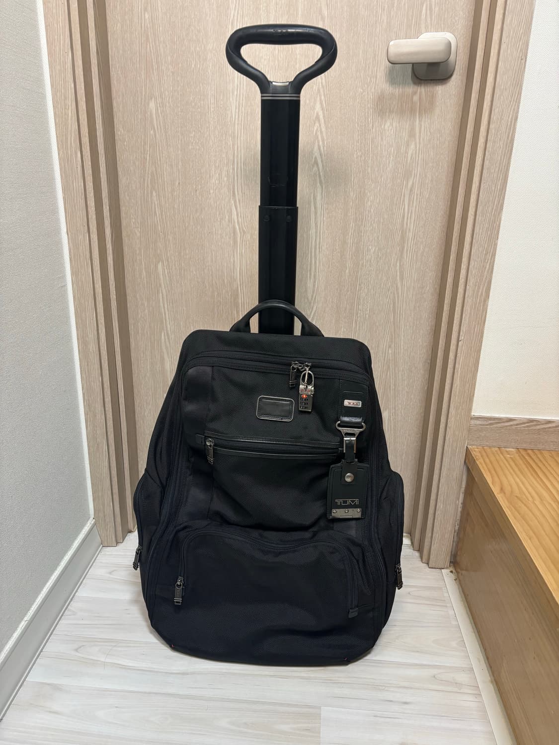 TUMI 투미 알파 2휠 캐리어백팩/블랙 상품이미지1