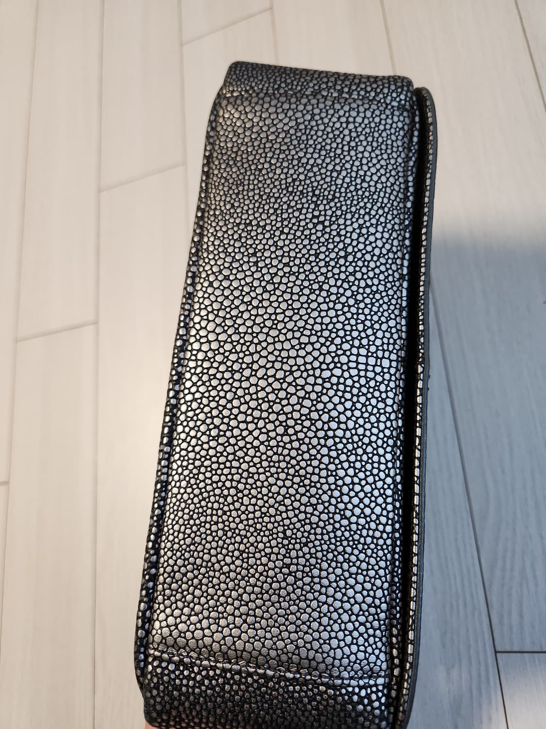 새상품급)쿠론 체인백 크로스백
여러 중고사이트에도 같이 판매하고 있어서  상품이미지4