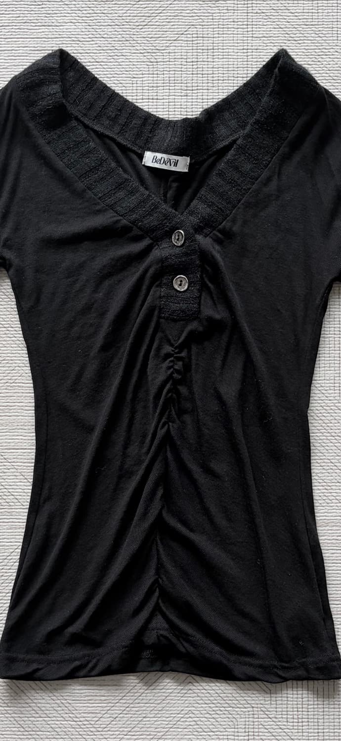 비데블BEDEVIL 시보리 배색 니트 티 블랙 상품이미지7