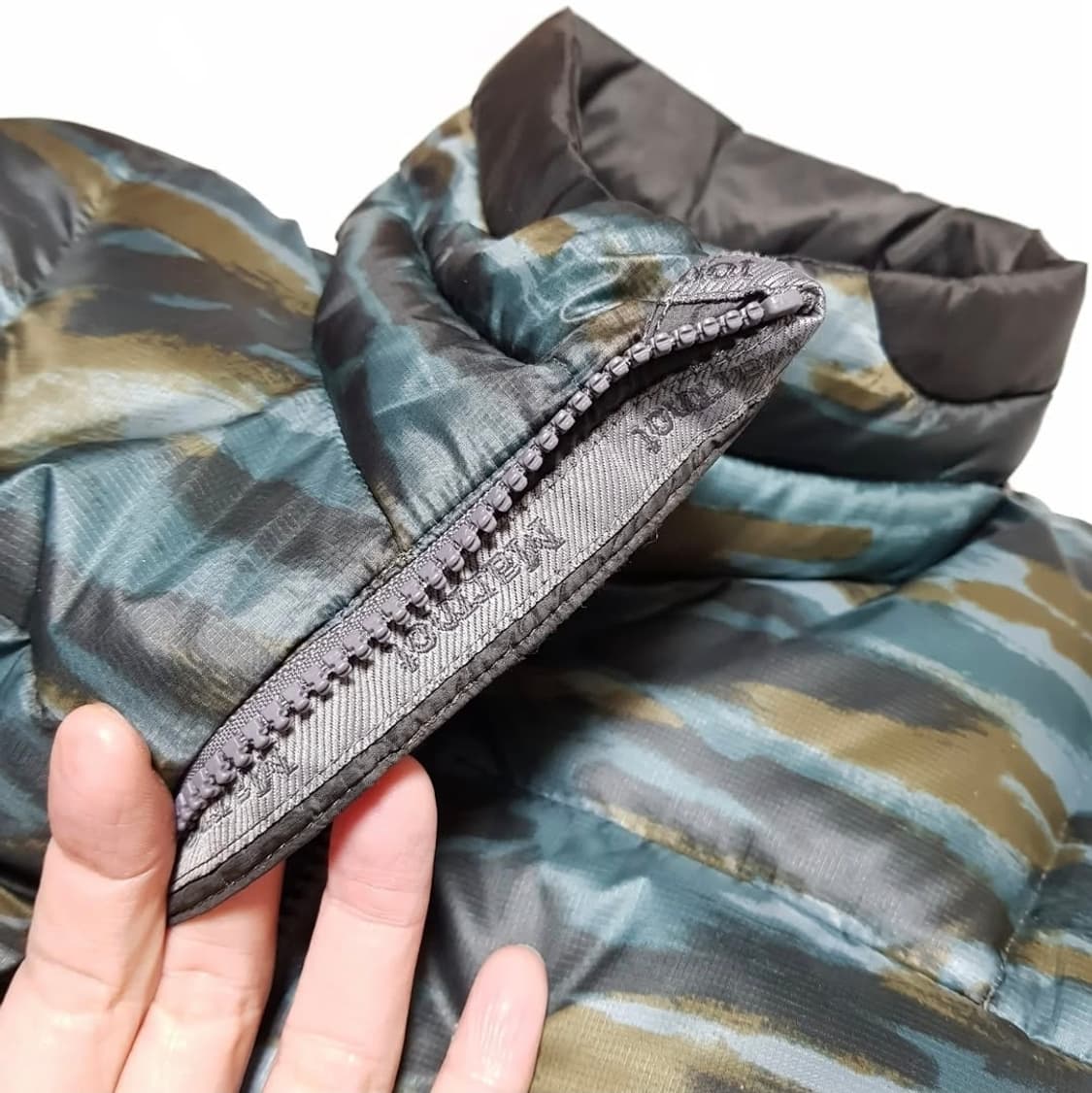 마모트 Marmot
 japan camo 750Fill 패딩 상품이미지7