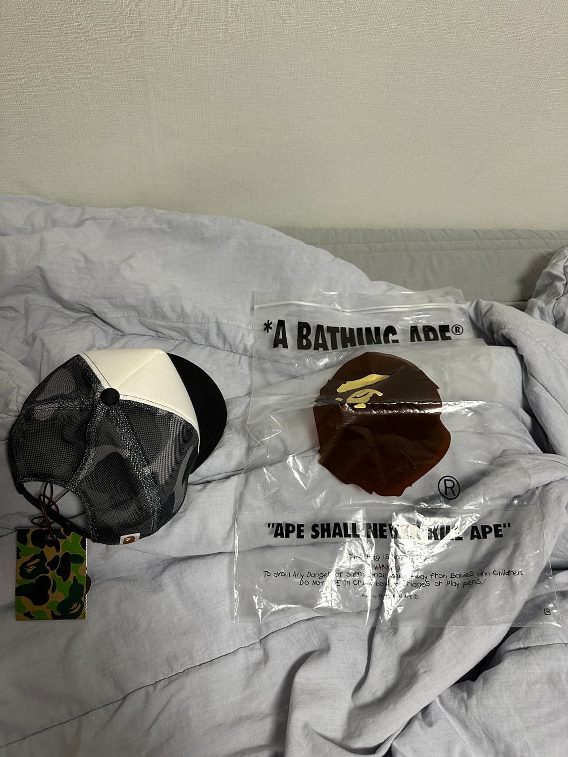 베이프 컬러 카모 제너럴 메쉬 캡 블랙 모자 판매합니다 상품이미지3