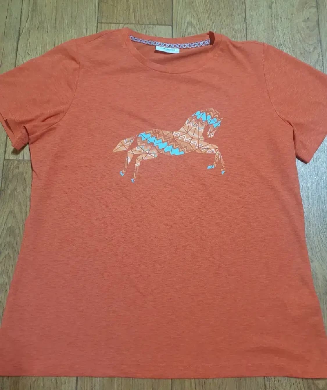 이동수 여성 반팔티 100 사이즈입니다 상품이미지1