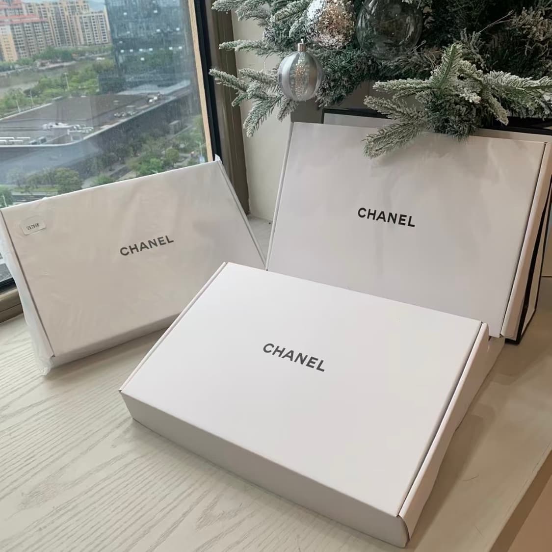 샤넬뷰티 라인스톤 몬테카를로 티셔츠 + 파우치 세트포장 상품이미지7