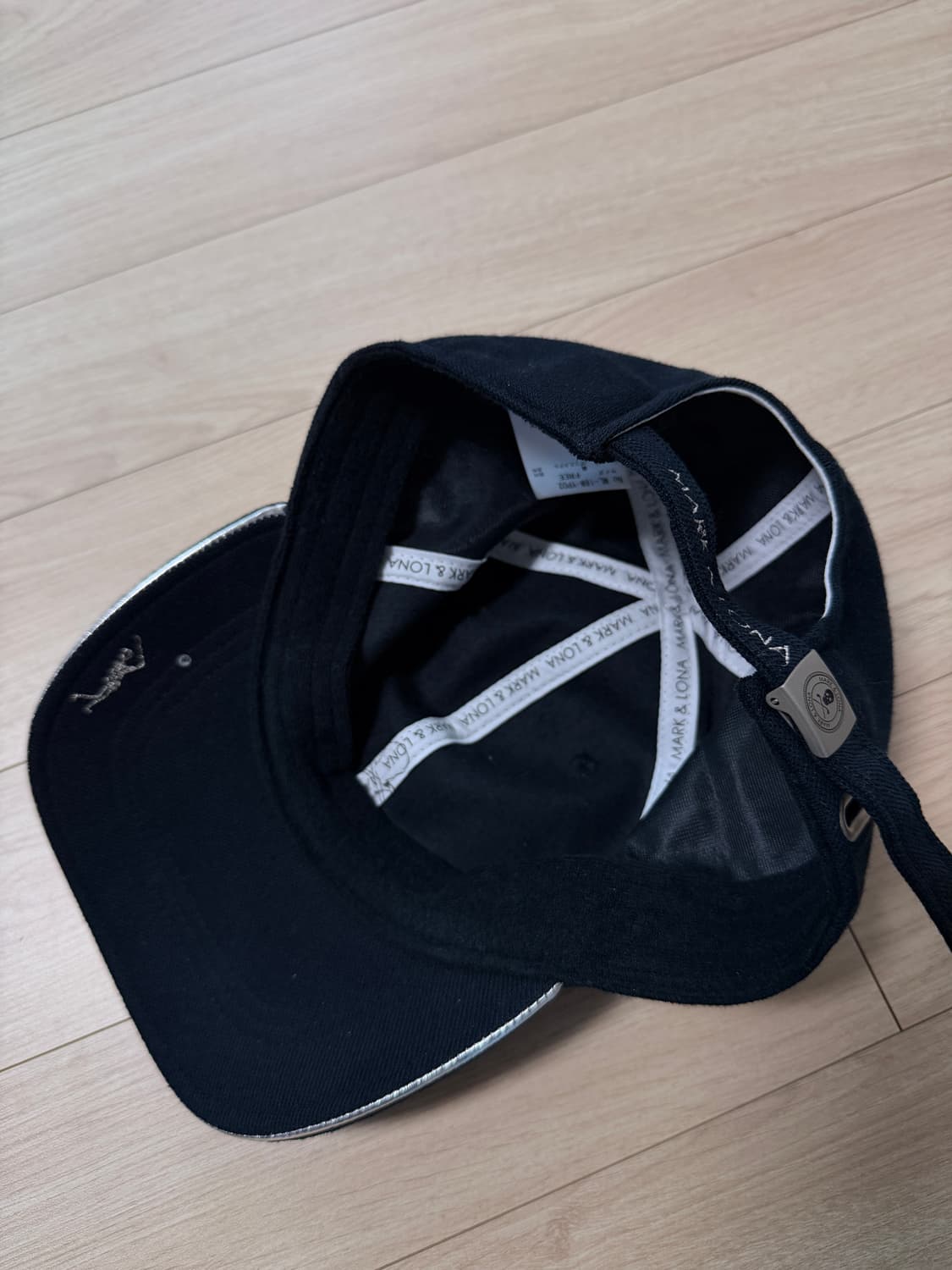 마크앤로나 블랙 볼캡 모자 상품이미지3